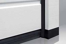 bottom egde protection against corrosion and weathering