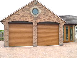 seceuroglide insulated roller garage door