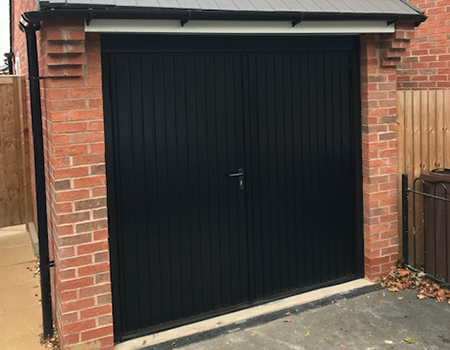 Garador Carlton steel side hinged black