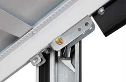 Garador guide rail and drop prevention safety mechanism
