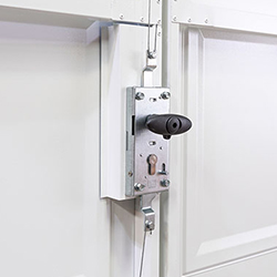 internal lock handle