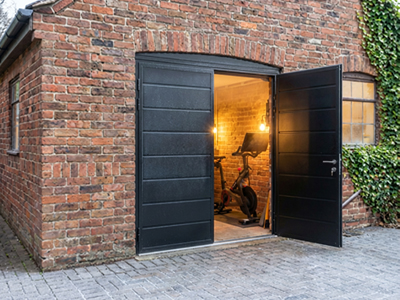 Insulated side Hinged